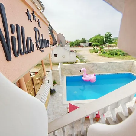 Rubesco Villa