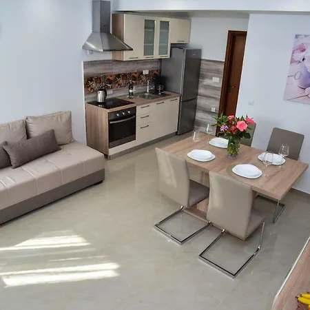 Rubesco Villa *