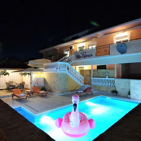 Villa Rubesco *